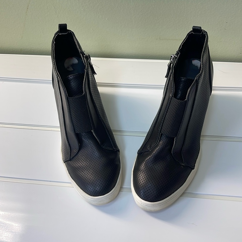 Women’s MIA WEDGE SHOES